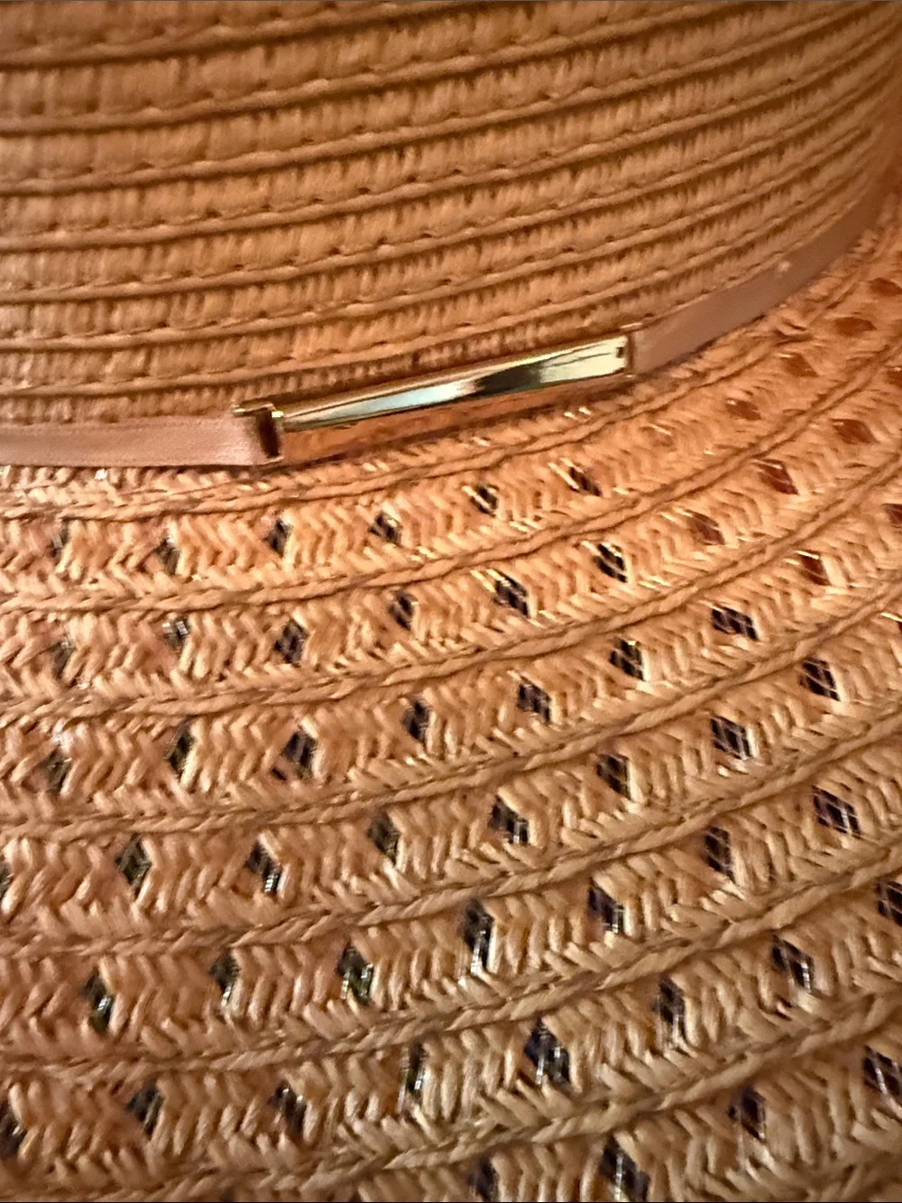 Halogen Tan Straw Sun Hat with Subtle Metallic Band
